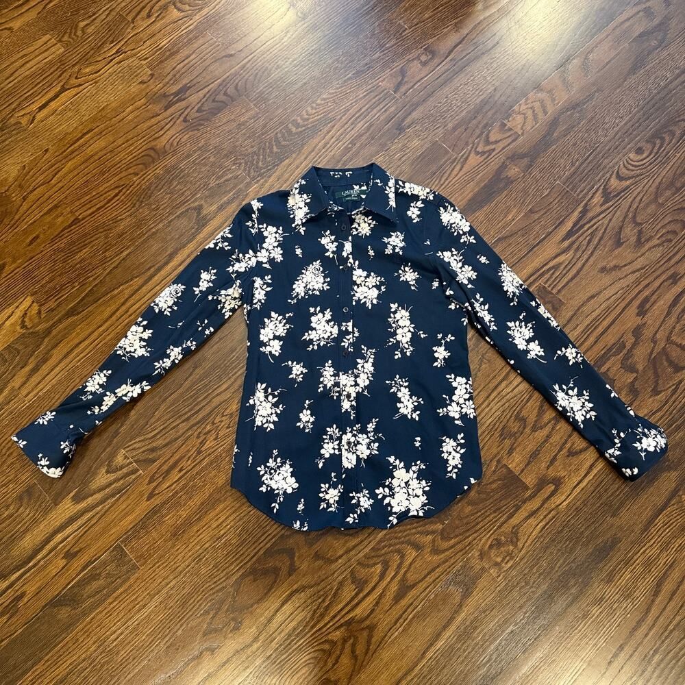 Lauren Ralph Lauren, Non-Iron Shirt, Size XS, VGUC